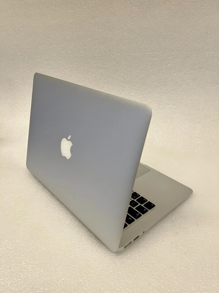 Apple Macbook Air